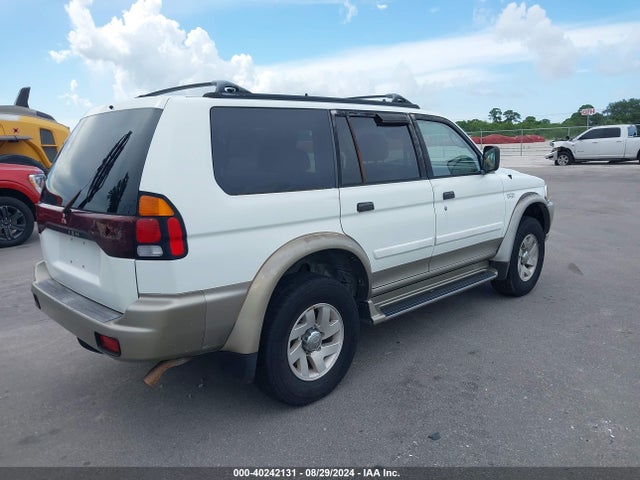 2000 MITSUBISHI MONTERO SPORT JA4LS31H3YP034914 Photo 3