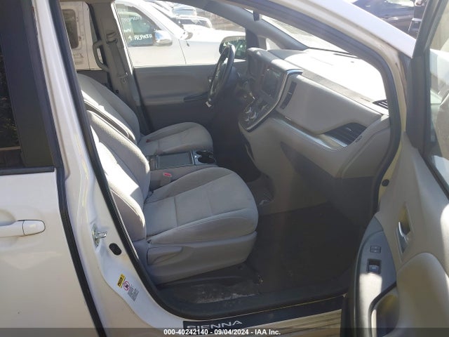 Toyota Sienna Le 8 Passenger 2015 5TDKK3DC5FS564032 Image 5