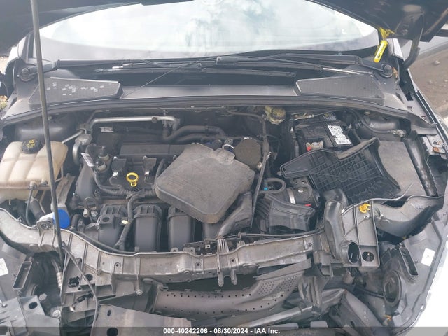 Ford FOCUS SE 2015 1FADP3F22FL355353 Image 10
