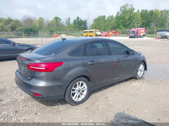 Ford FOCUS SE 2015 1FADP3F22FL355353 Image 4