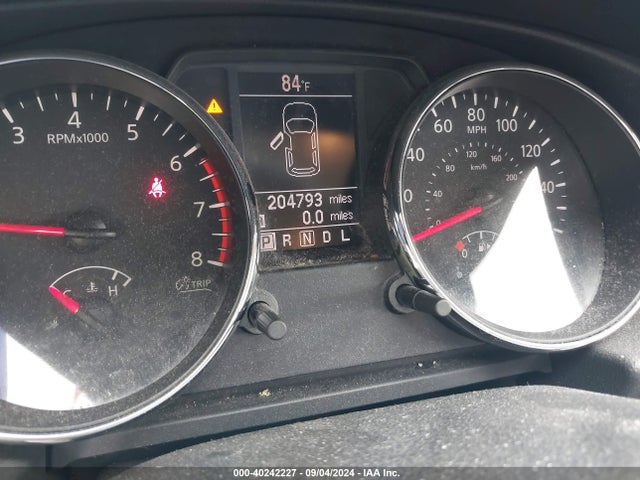 2011 Nissan Rogue Sv მანქანა იყიდება აუქციონზე, vin: JN8AS5MVXBW306595, აუქციონის ნომერი: 40242227