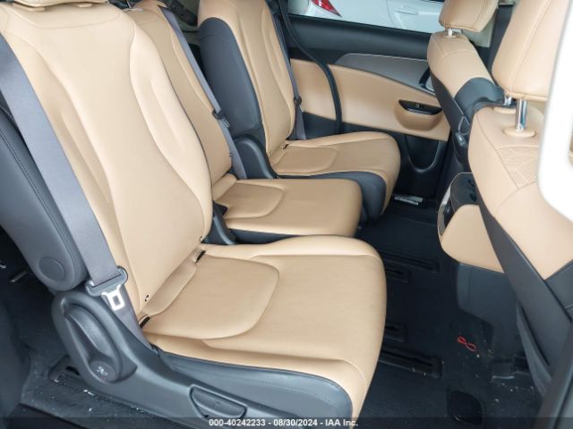 KNDNB4H3XR6304517 KIA Carnival Lx