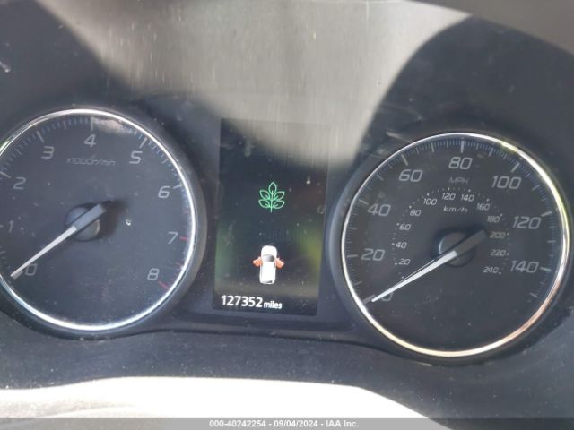 JA4AD2A33HZ035775 Mitsubishi Outlander Es