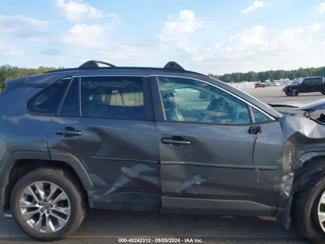 2T3A1RFV4NC259121 Toyota Rav4 Xle Premium