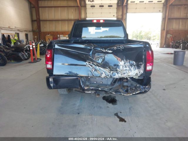 1C6RR7FG9KS534980 RAM 1500 Classic Express Quad Cab 4x4 6'4 Box