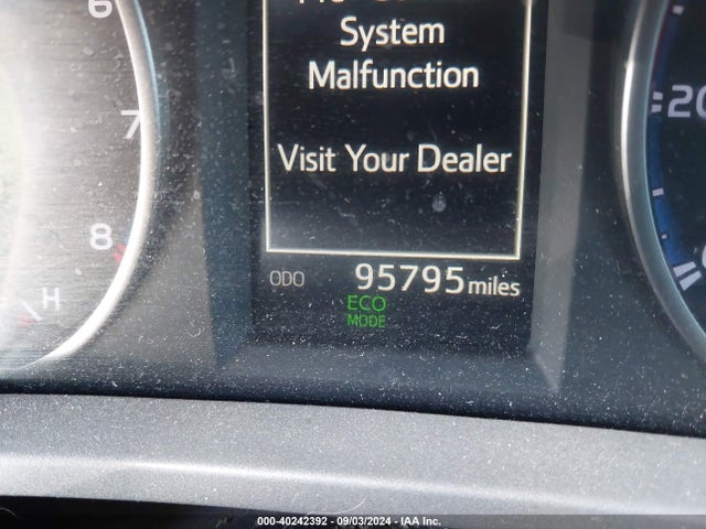 Toyota RAV4 LE 2018 2T3BFREV9JW739817 Image 15