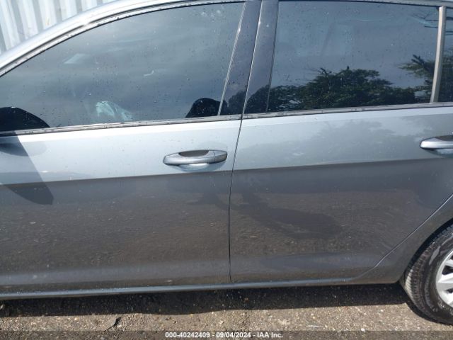 3VW217AU9FM014188 Volkswagen Golf Tsi S 4-door