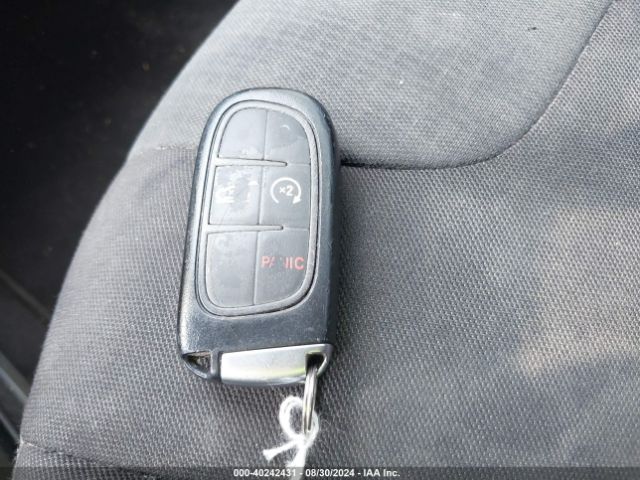 1C4PJLCB8GW176621 Jeep Cherokee Altitude