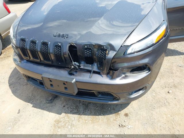 1C4PJLCB8GW176621 Jeep Cherokee Altitude