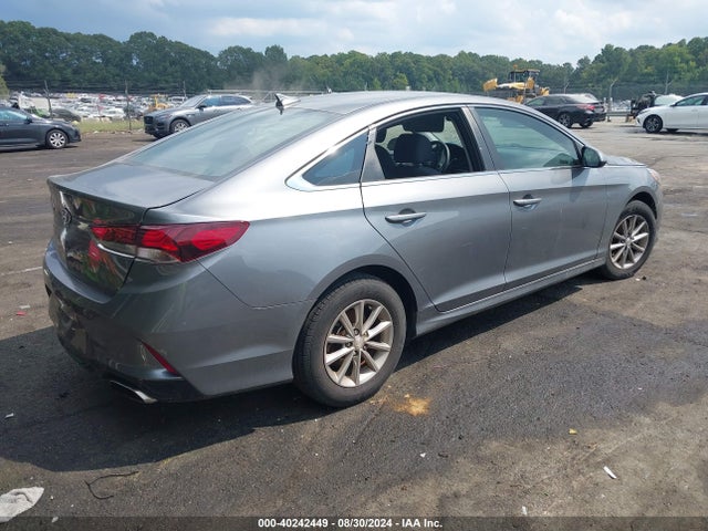 Hyundai SONATA SE 2018 5NPE24AF1JH674401 Image 4