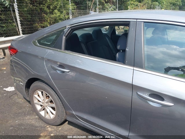 Hyundai SONATA SE 2018 5NPE24AF1JH674401 Image 6