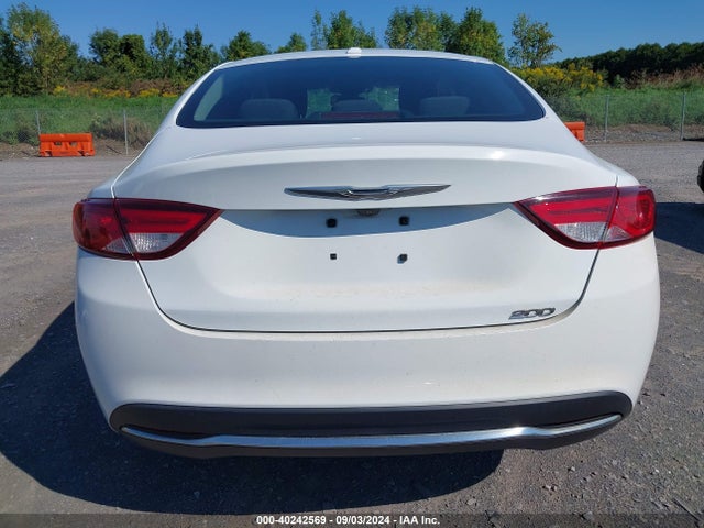 1C3CCCAB8FN537866 Chrysler 200 Limited