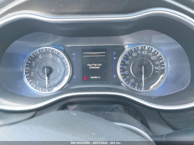 1C3CCCAB8FN537866 Chrysler 200 Limited