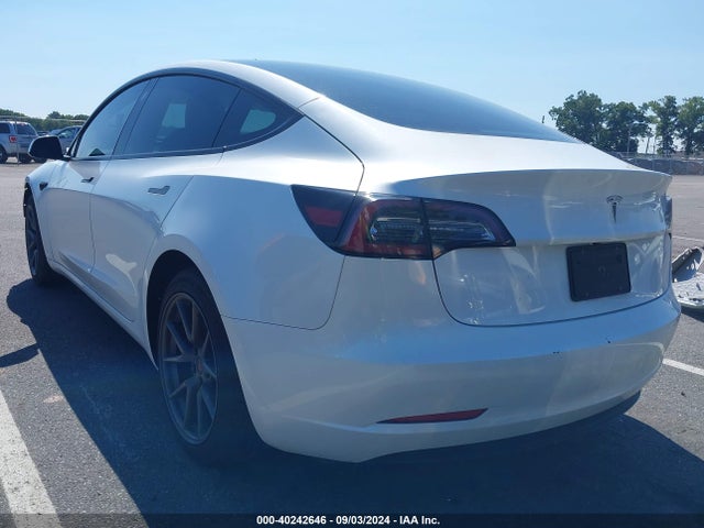 Tesla Model 3 Rear-wheel Drive 2023 5YJ3E1EA0PF420195 Image 3