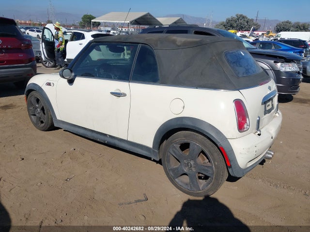 2007 MINI COOPER S WMWRH33507TL94906 Photo 2