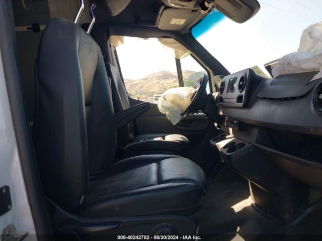 W1W4EBHY3LP308238 Mercedes-Benz Sprinter 2500 Standard Roof V6