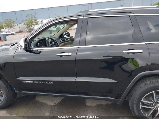 1C4RJEBG9HC813388 Jeep Grand Cherokee Limited 4x2