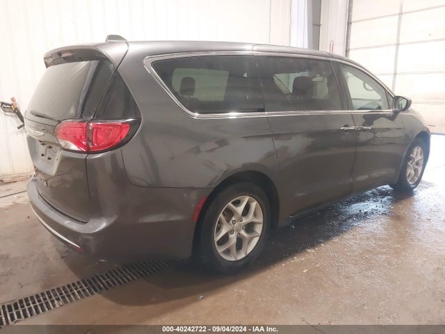 2C4RC1FG5JR358114 Chrysler Pacifica Touring Plus