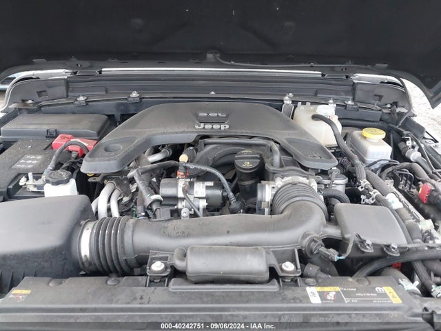 1C4HJXEG7MW762954 Jeep Wrangler Unlimited Sahara 4x4