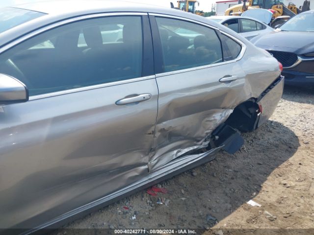 1C3CCCABXFN652744 Chrysler 200 Limited