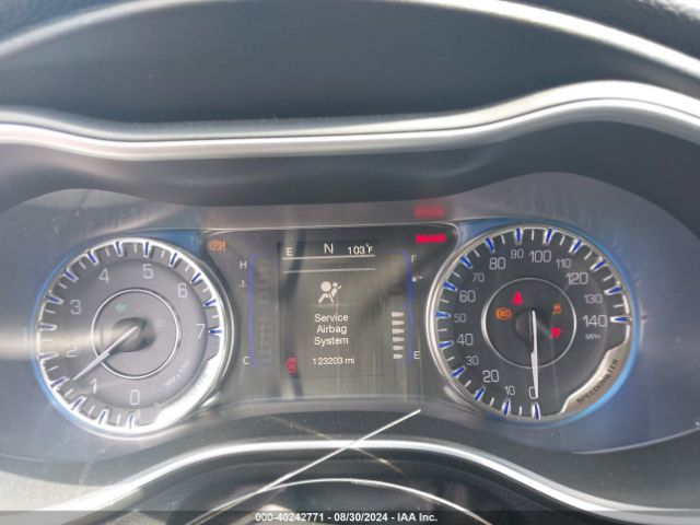 1C3CCCABXFN652744 Chrysler 200 Limited