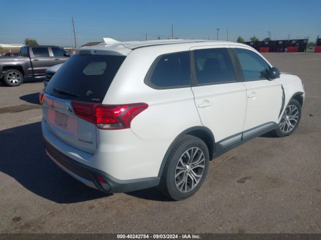 JA4AZ2A38HZ027009 Mitsubishi Outlander Es