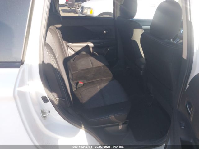JA4AZ2A38HZ027009 Mitsubishi Outlander Es