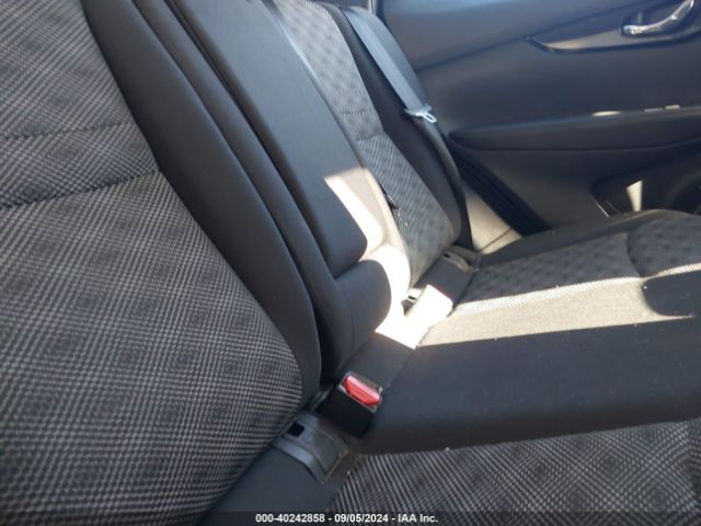 JN1BJ1CR9KW332351 Nissan Rogue Sport Sv