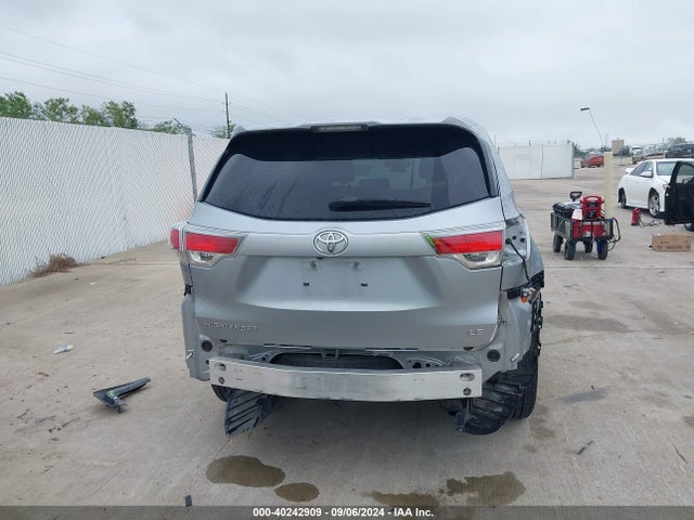 5TDZARFH6FS016358 Toyota Highlander Le