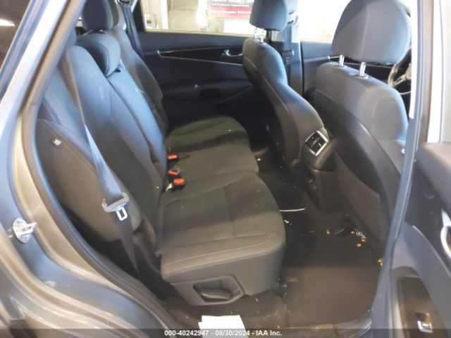 5XYPGDA59JG341002 KIA Sorento 3.3l Lx