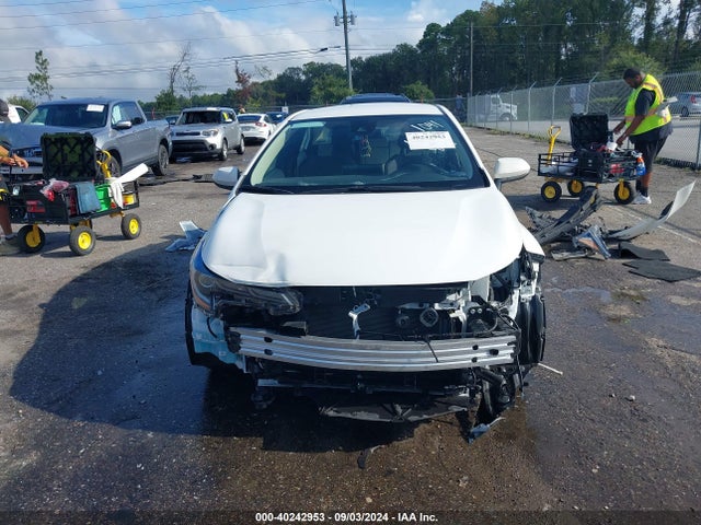 Toyota Corolla Hybrid Le 2022 JTDEAMDE9N3001041 Image 12