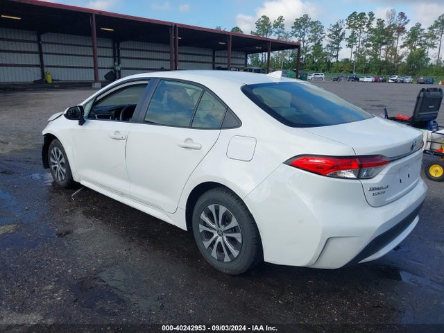 Toyota Corolla Hybrid Le 2022 JTDEAMDE9N3001041 Image 3