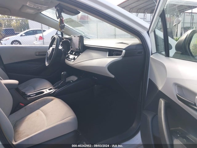 Toyota Corolla Hybrid Le 2022 JTDEAMDE9N3001041 Image 5