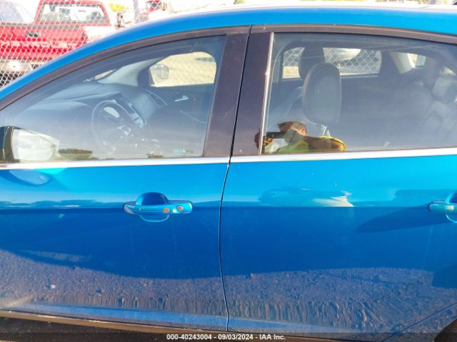 1FADP3N28EL303628 Ford Focus Titanium