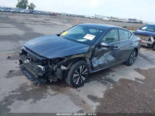 1N4BL4DW3NN372647 Nissan Altima Sv Intelligent Awd