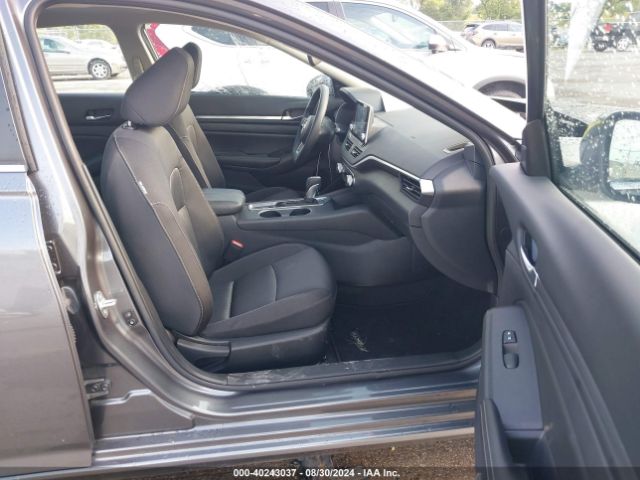 1N4BL4DW3NN372647 Nissan Altima Sv Intelligent Awd