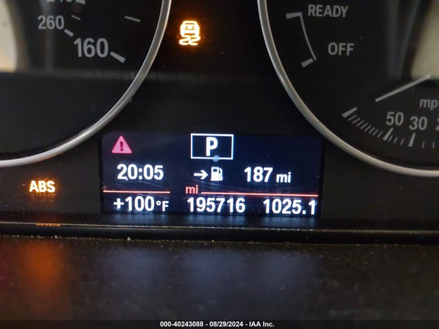 BMW 320i 2014 WBA3B1G57ENT01368 Image 15