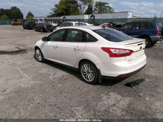 1FADP3J28EL215488 Ford Focus Titanium