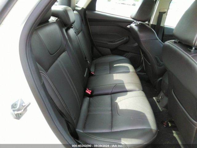 1FADP3J28EL215488 Ford Focus Titanium