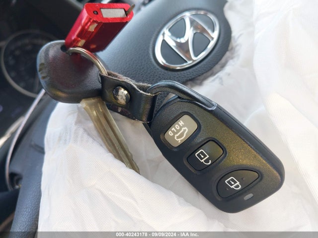 5NPD84LF7JH291277 Hyundai ELANTRA SEL