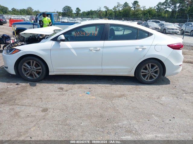 5NPD84LF7JH291277 Hyundai ELANTRA SEL