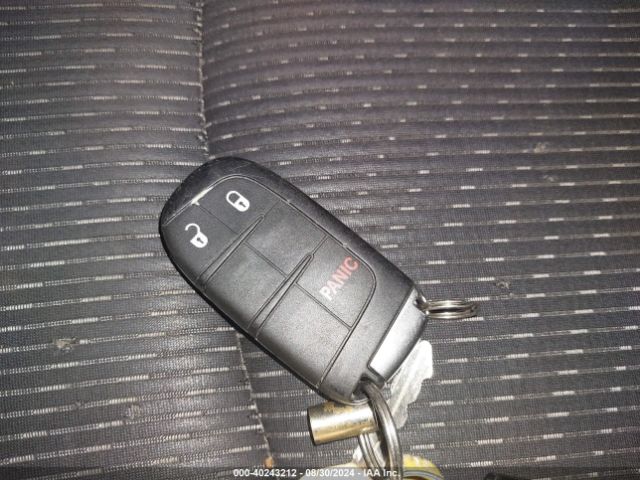 3C4PDDBGXGT100852 Dodge Journey Sxt