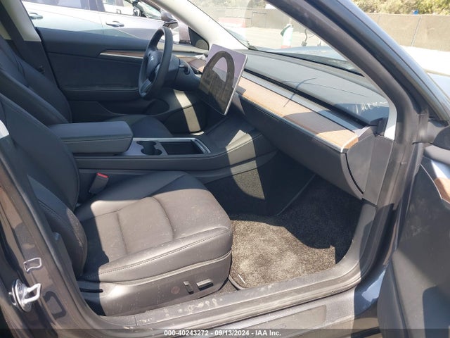 2023 TESLA MODEL 3 5YJ3E1EA0PF710811 Photo 4