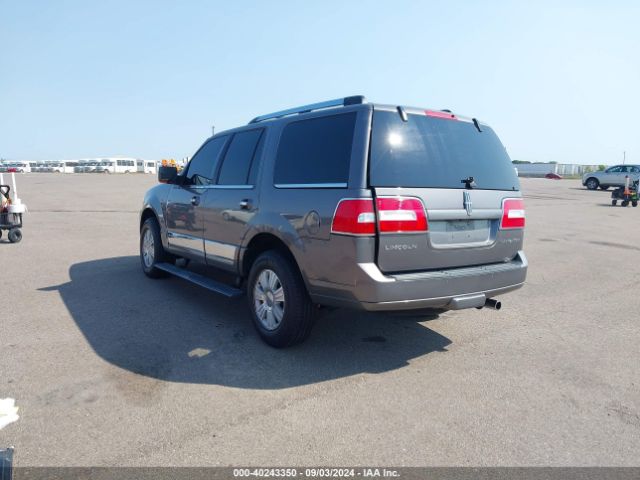 5LMJJ2J58EEL03957 Lincoln Navigator