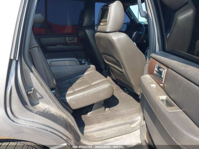 5LMJJ2J58EEL03957 Lincoln Navigator