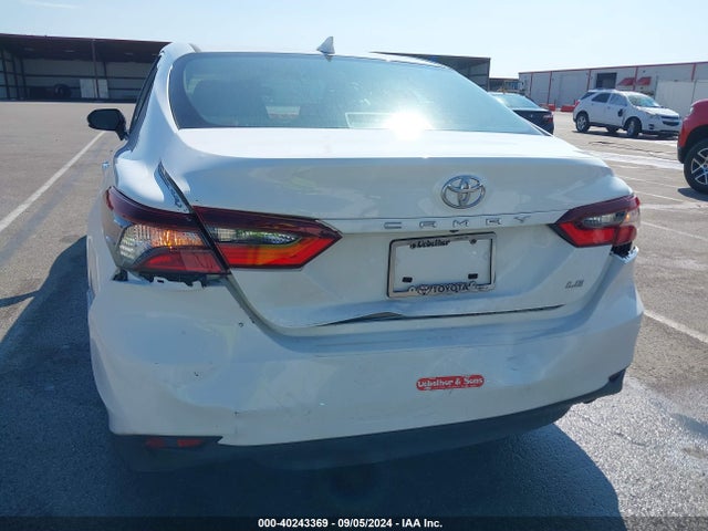 Toyota CAMRY LE 2022 4T1C11AK8NU708220 Image 6
