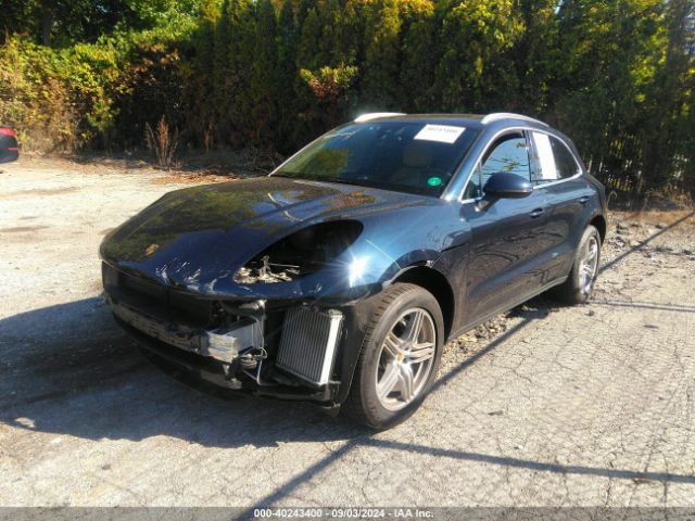 2017 PORSCHE MACAN WP1AB2A53HLB20436 Photo 1