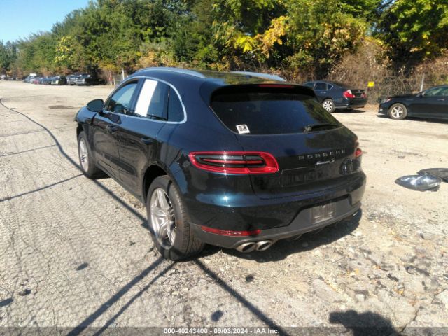 2017 PORSCHE MACAN WP1AB2A53HLB20436 Photo 2