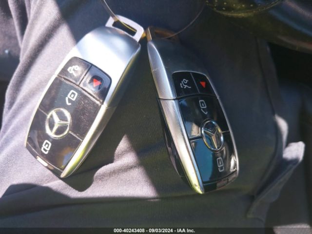 WDDZF4KB1JA315029 Mercedes-Benz E 300 4matic