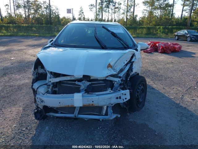 JTDKDTB35E1560314 Toyota Prius C Two